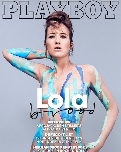 Lola Brood poseert onder de verf op de cover van de Nederlandse Playboy